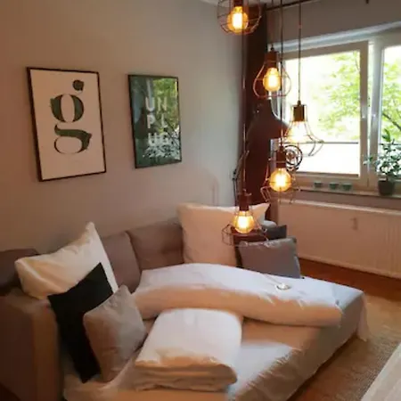 Apartment Stylisch-gemütliche 70qm Im Zentralen D-derendorf *
